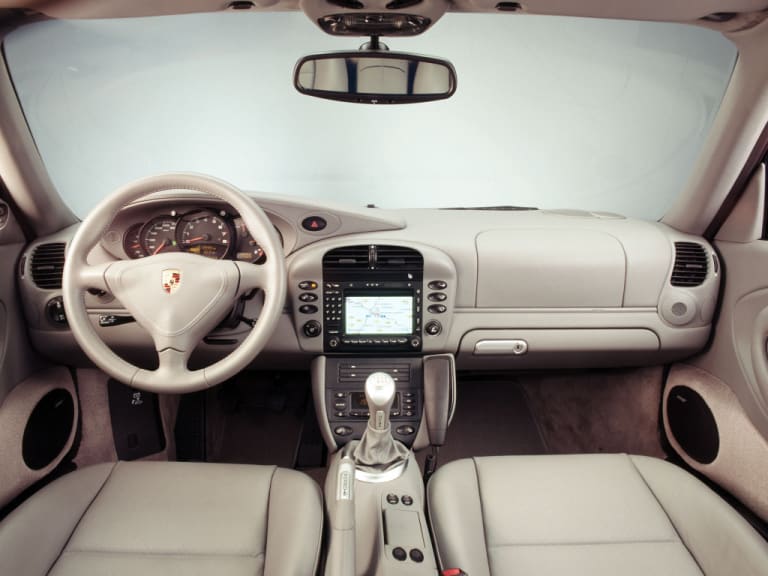 Intérieur cuir beige d'une 911 Turbo