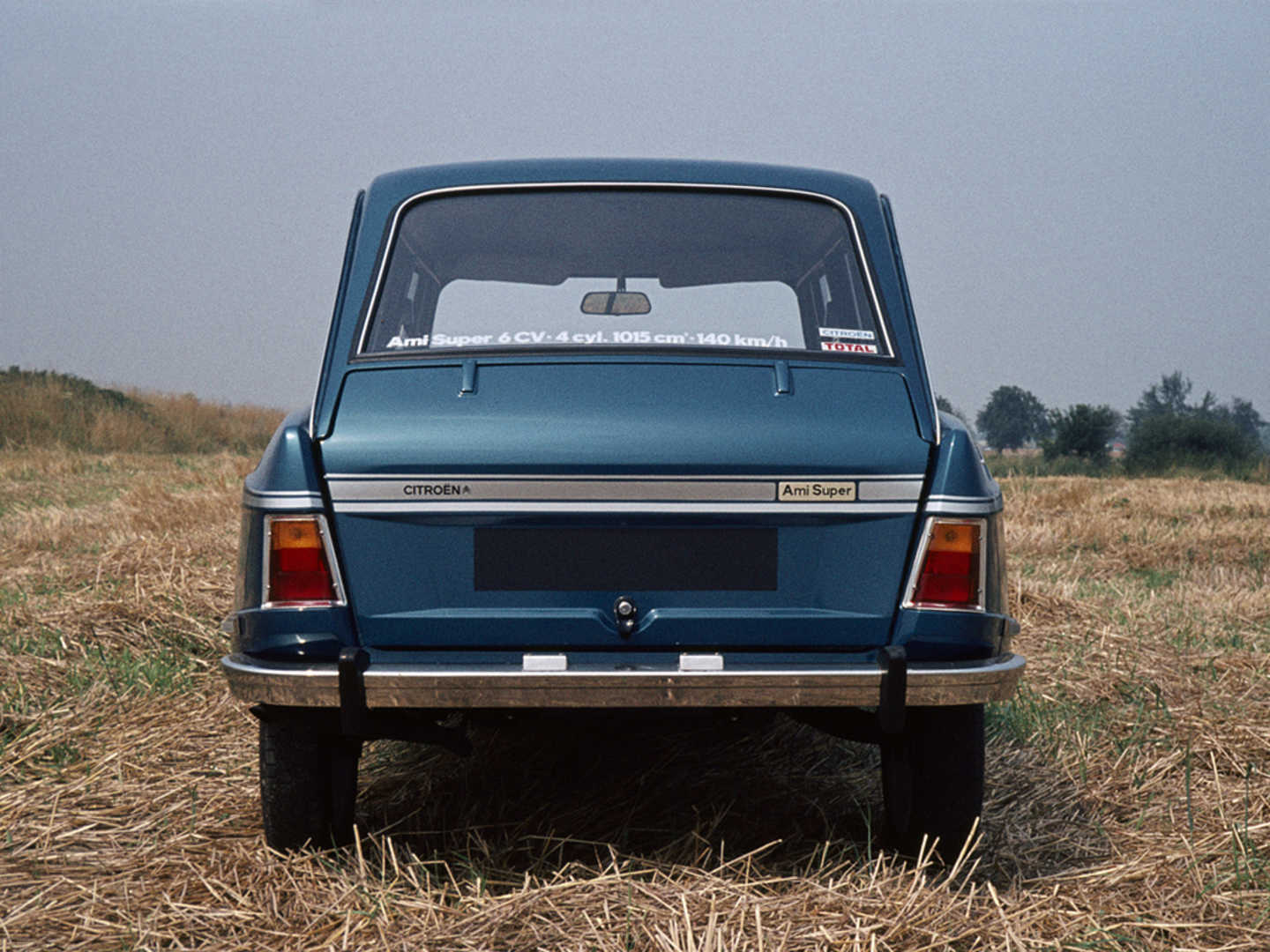 Citroën Ami 8 de derrière
