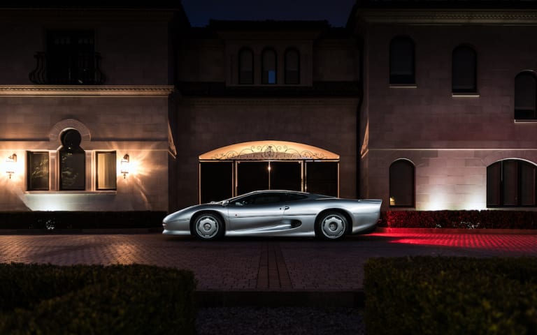 Photo de profil de la Jaguar XJ220