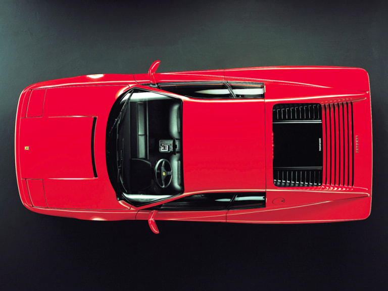 Vue du dessus de la Ferrari 512 TR