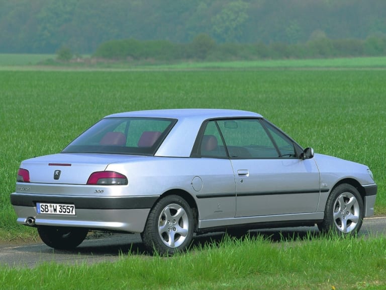 Peugeot 306 vue de derrière
