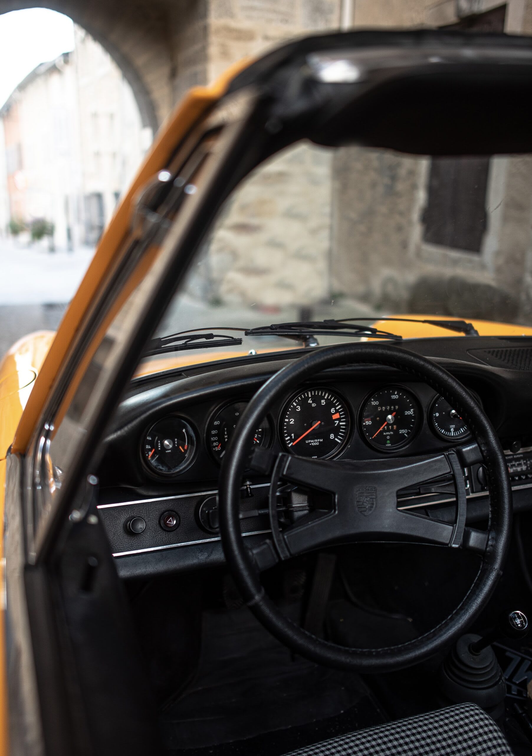Vue intérieur de la Porsche