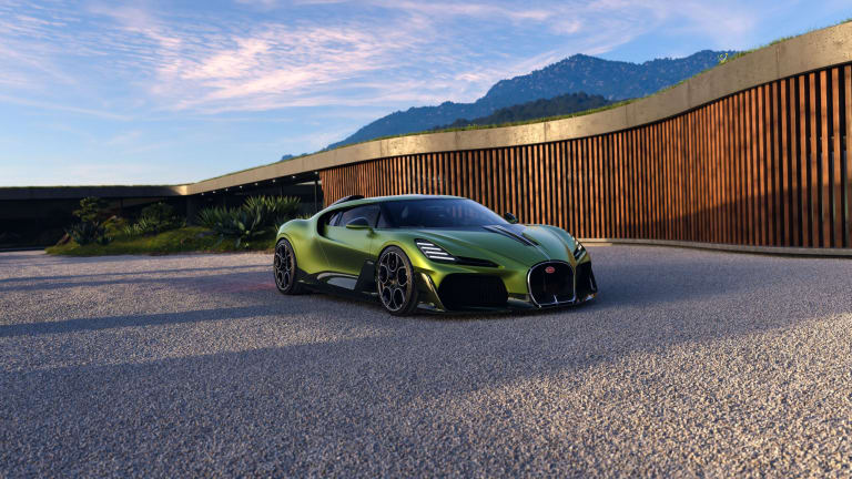 01-bugatti-solitaire-brouillard-scaled.jpg