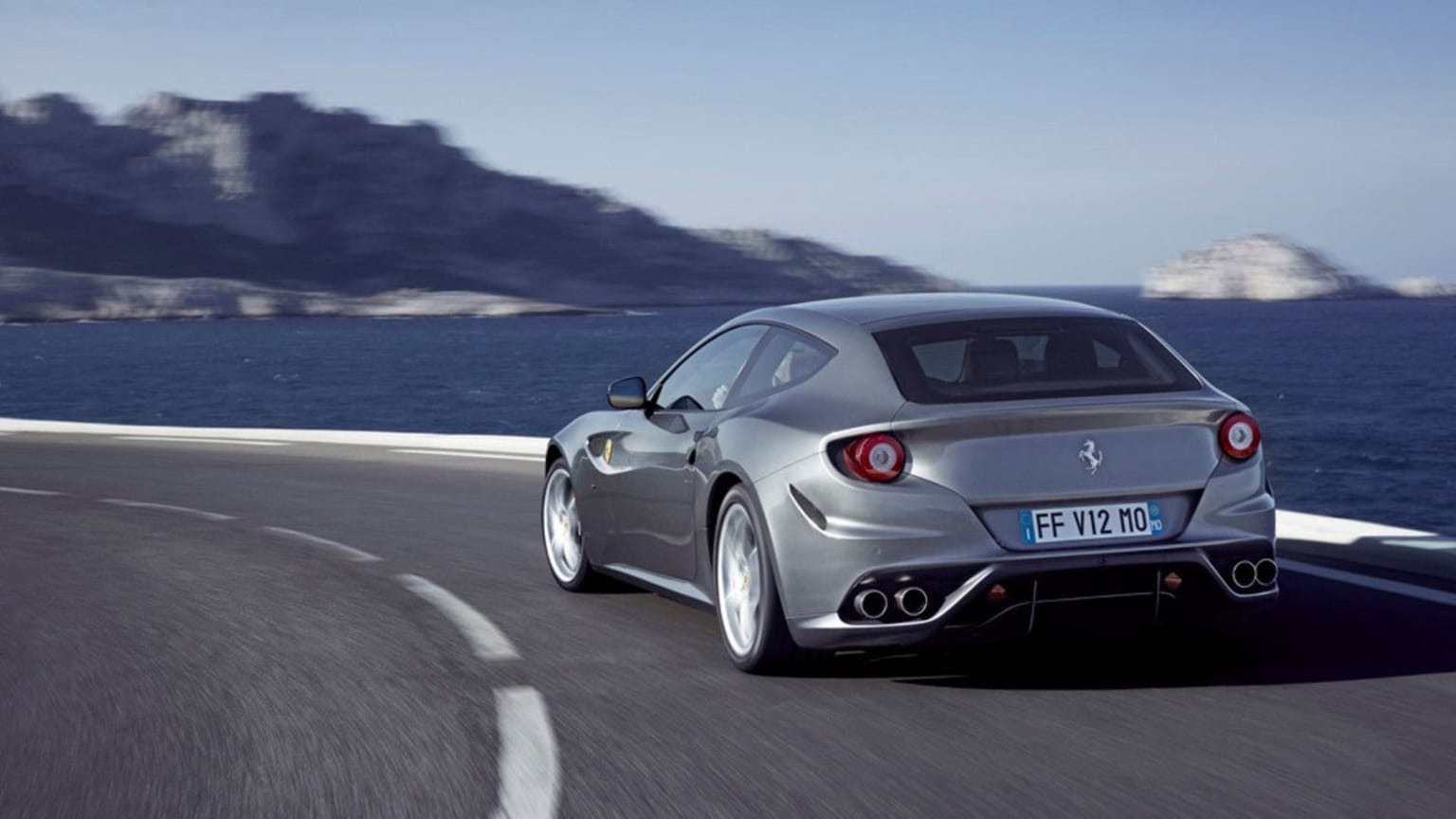 Ferrari FF : Maranello fait le break !