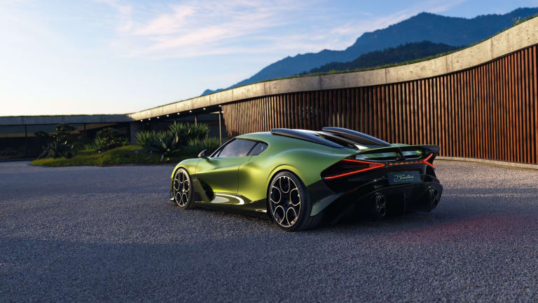 04-bugatti-solitaire-brouillard-scaled.jpg