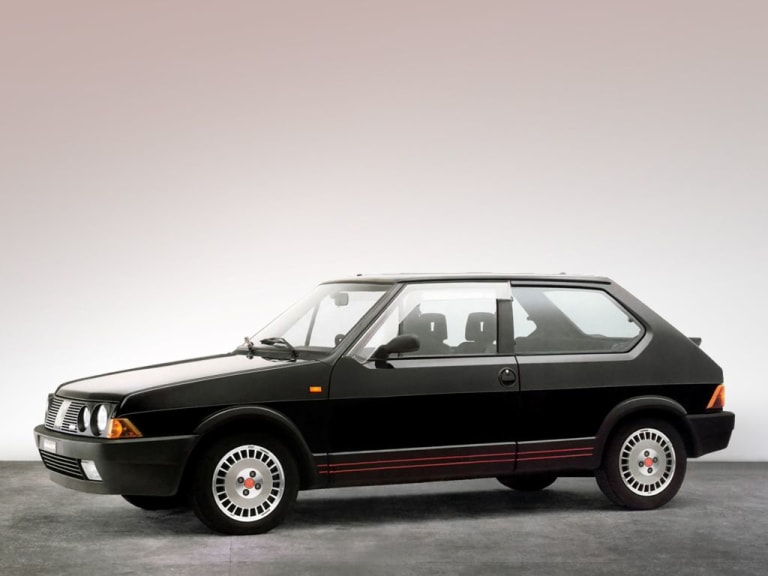 Fiat Ritmo Abarth 130 TC : tête au carré, mais avec un moteur !