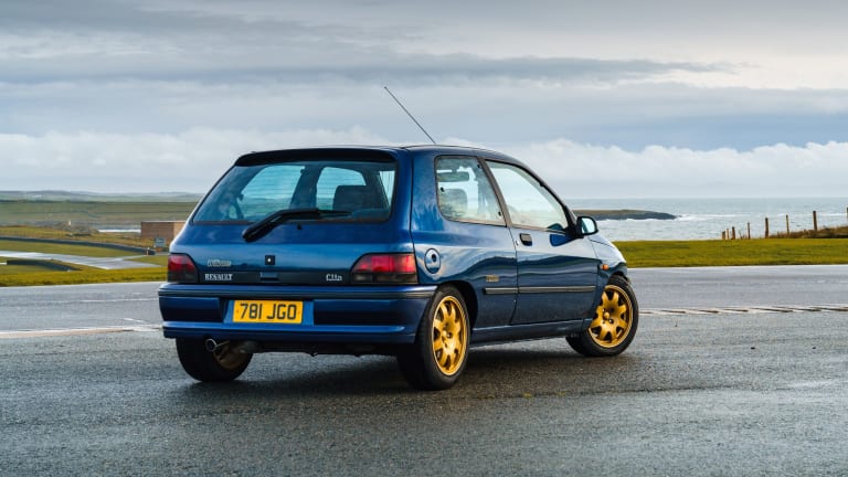 1993-Renault-Clio-Williams-002-2160-scaled.jpg