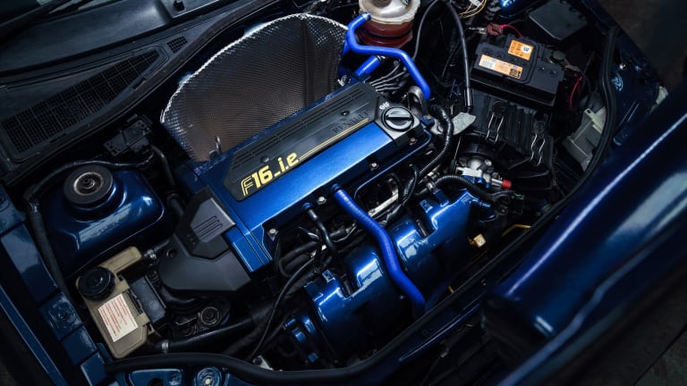 1993-Renault-Clio-Williams-006-2160-scaled.jpg