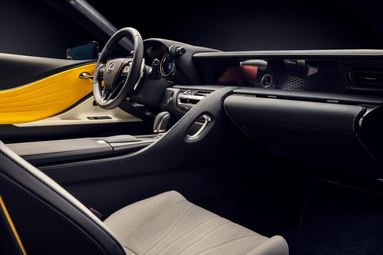 19-03-27-gallery-lexus-lc-inspiration-canada-15.jpg