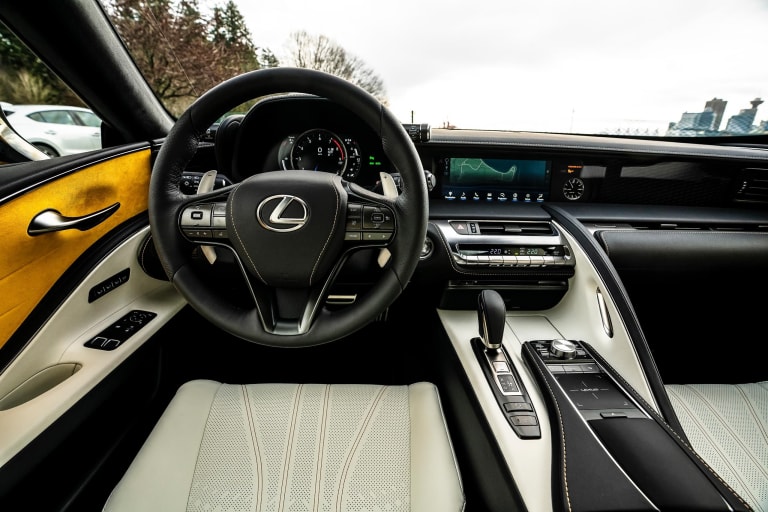 19-03-27-gallery-lexus-lc-inspiration-canada-30.jpg