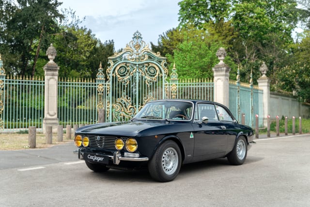 Photo Alfa Romeo 2000 GTV Bertone 1973