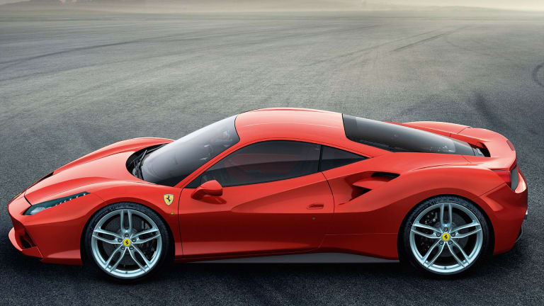 2016-Ferrari-488-GTB-002-1080.jpg