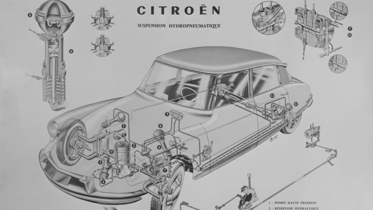 22_Citroen_DS_at_60_Citroen.jpg