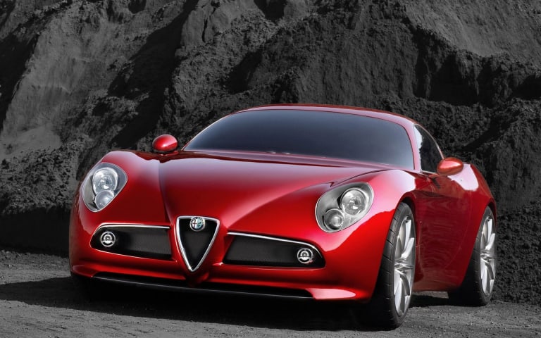 Alfa Romeo 8C Competizione : quand le cadavre bougeait encore