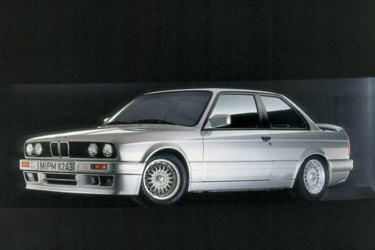 BMW E30 320iS : presque une M3, mais encore plus rare