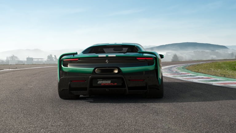 3-en-reglant-l-e-manettino-sur-qualify-le-moteur-passe-de-6-000-a-8-500-tr-min-sur-circuit-elle-profite-de-l-extra-boost-control-strategy-introduit-sur-la-sf90-xx-stradale-entre-autres-lorsq.jpg