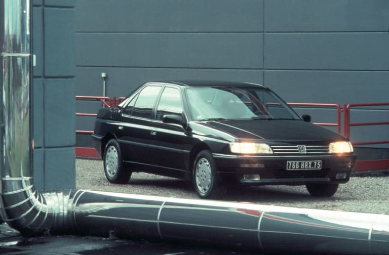 Peugeot 605 : histoire et génèse d'une grande berline malchanceuse
