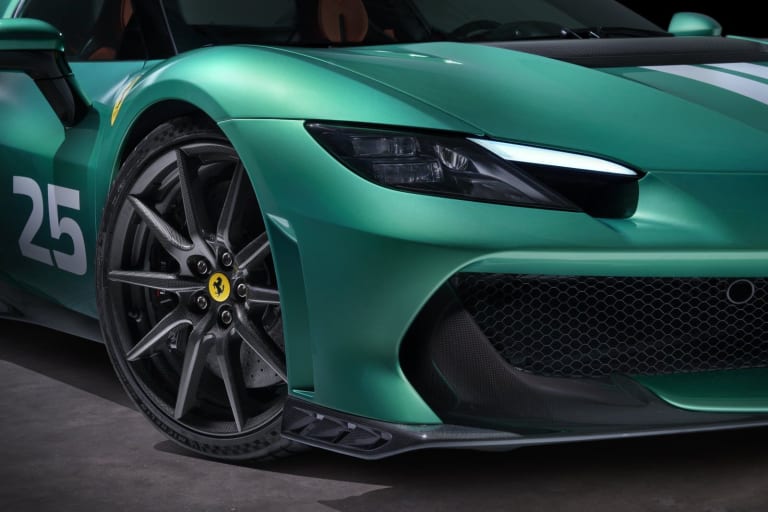 6-l-adherence-est-amelioree-grace-aux-pneus-michelin-pilot-sport-cup-2-soit-les-memes-que-pour-la-f80-et-le-dernier-logiciel-de-controle-du-freinage-abs-evo-1746016397.jpg