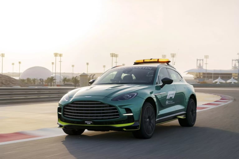 Aston Martin DBX : manuel de survie en temps de crise