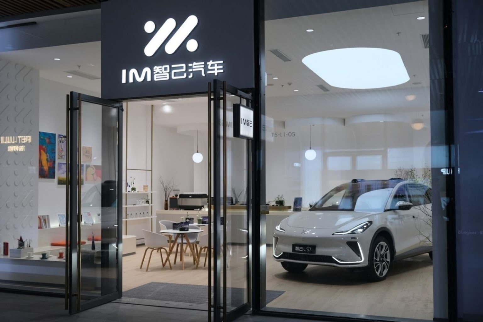 Cette voiture électrique personnalisée atteint un prix fou : découvrez pourquoi