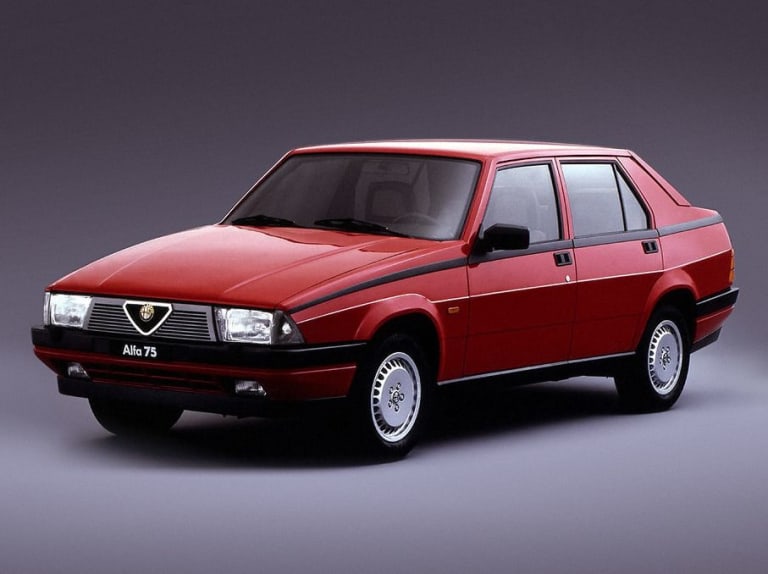 Alfa Romeo 75 : désirable sparadrap