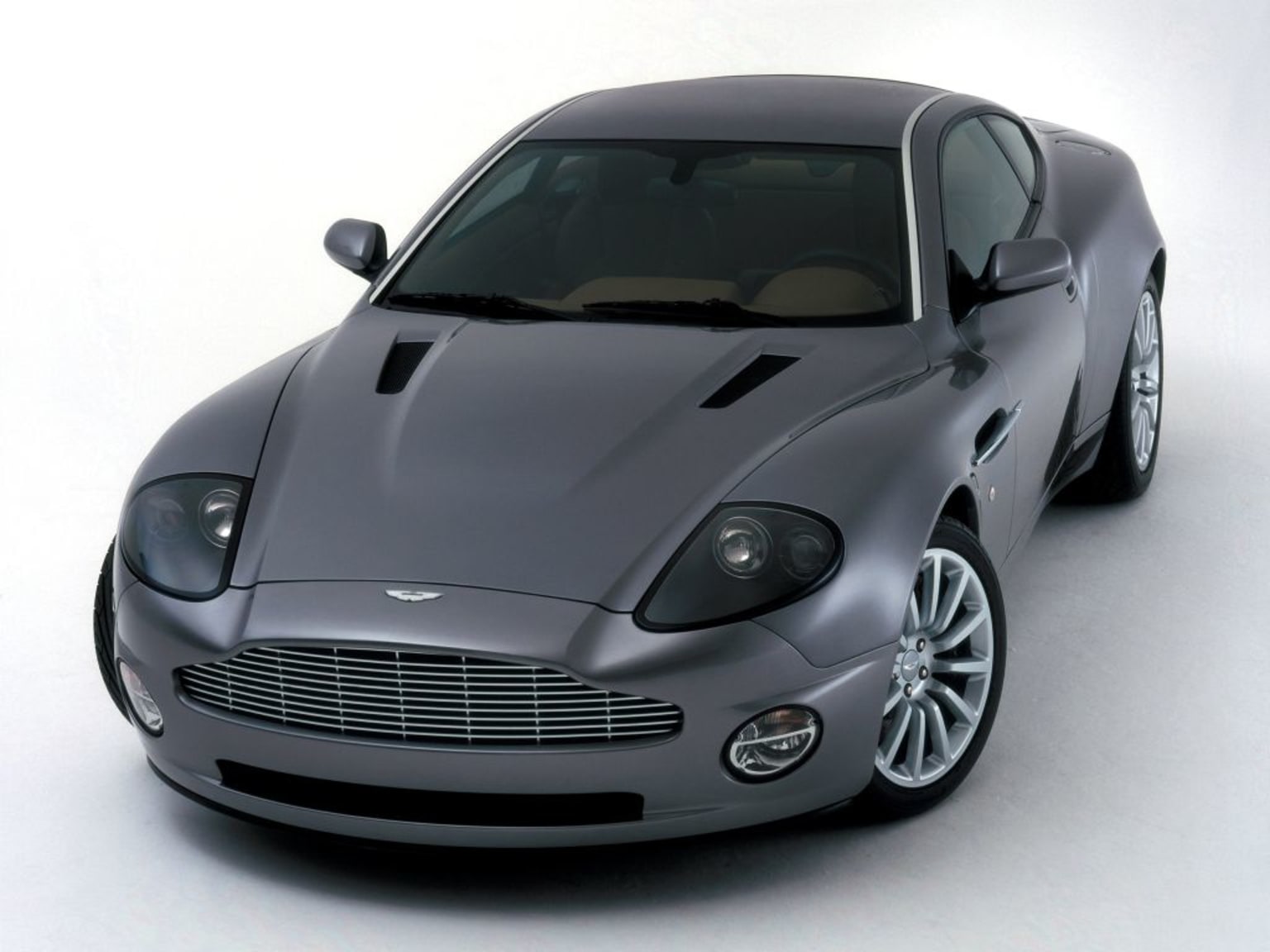 Aston Martin Vanquish : démonstration de force