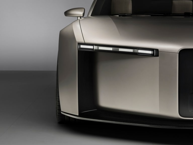 Audi_Concept_C-8-scaled.jpg