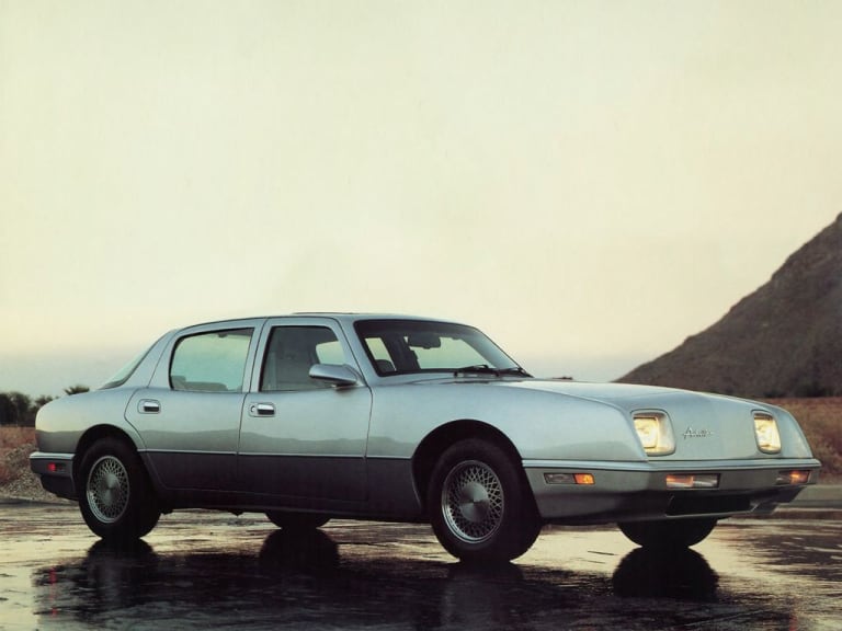 Avanti 4 Door Sedan : fin de lignée