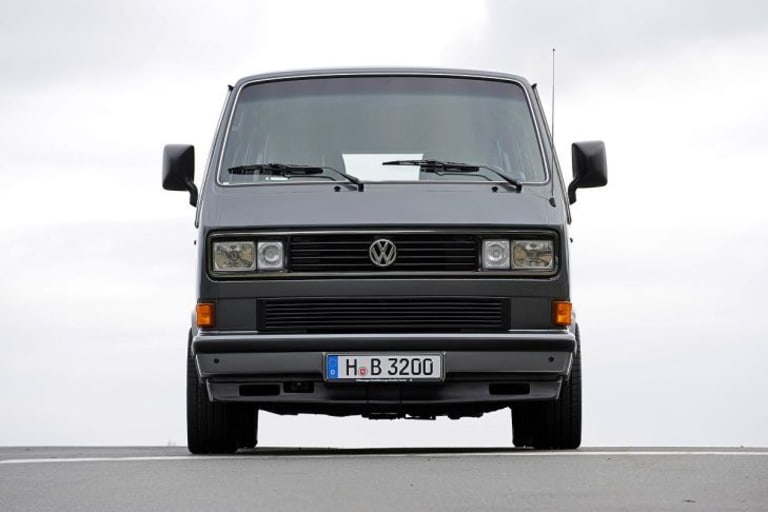 Porsche B32 : un minivan doté d’un flat-six et de 4 roues motrices !