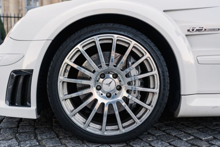 CJVGT0202251802OHO-exteriors-qrkWm3XiR49DS6jtzM7fb-clk-63-amg-scaled.jpg