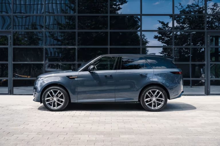 CJVGT0706240922CBL-exteriors-3DGaDt5rVXGwH-glvWpfa-range-rover-sport.jpg.jpg