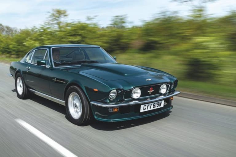 CSC-89-Aston-Vantage_1-678x452-1.jpg