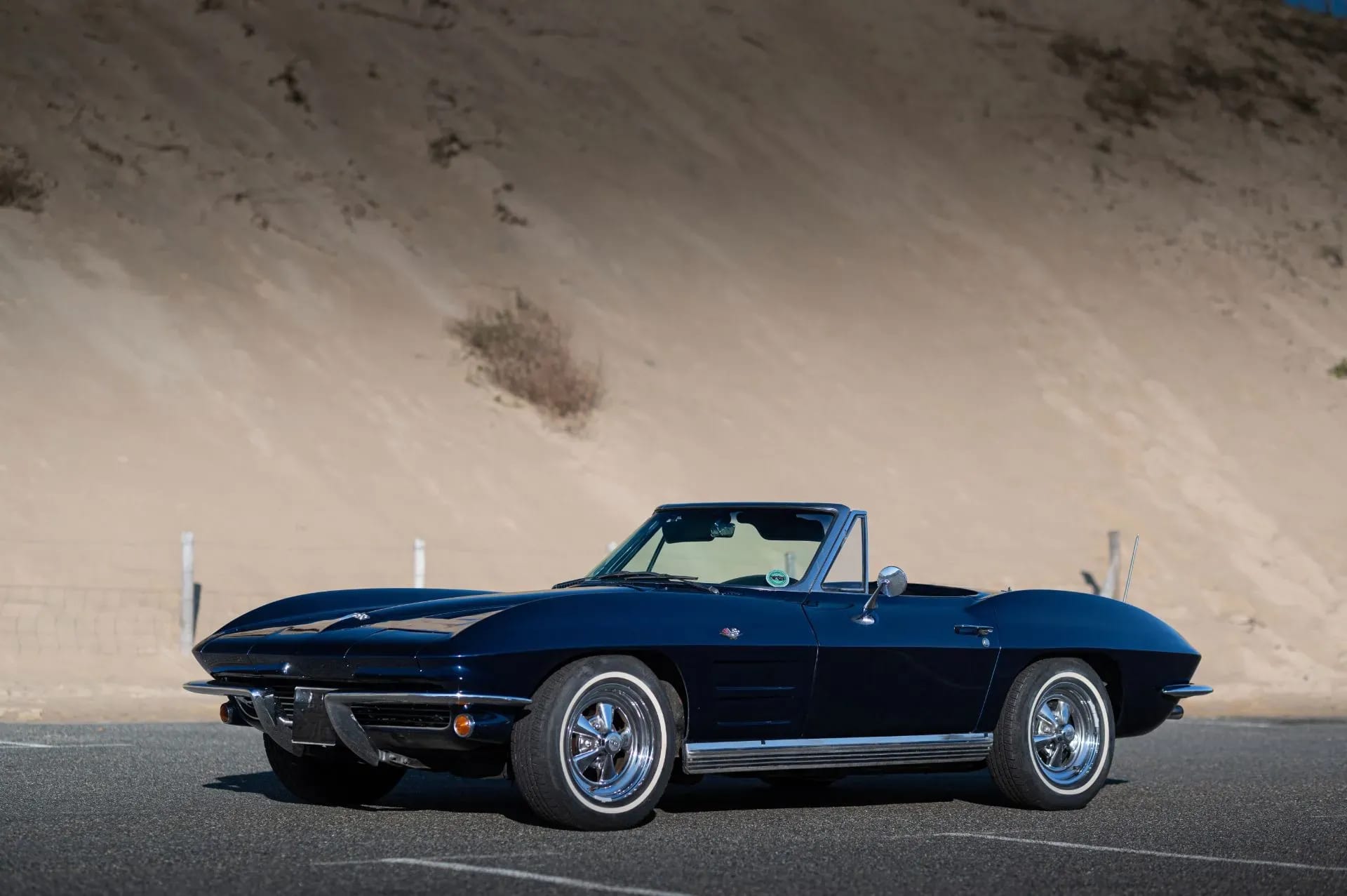 Photo Chevrolet Corvette C2 Cabriolet