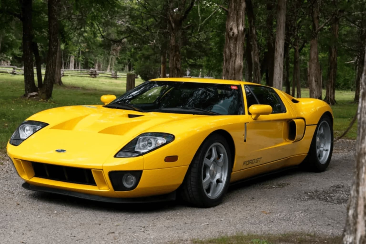 Seulement deux Ford GT sont sorties d'usine dans cette configuration, en voici une