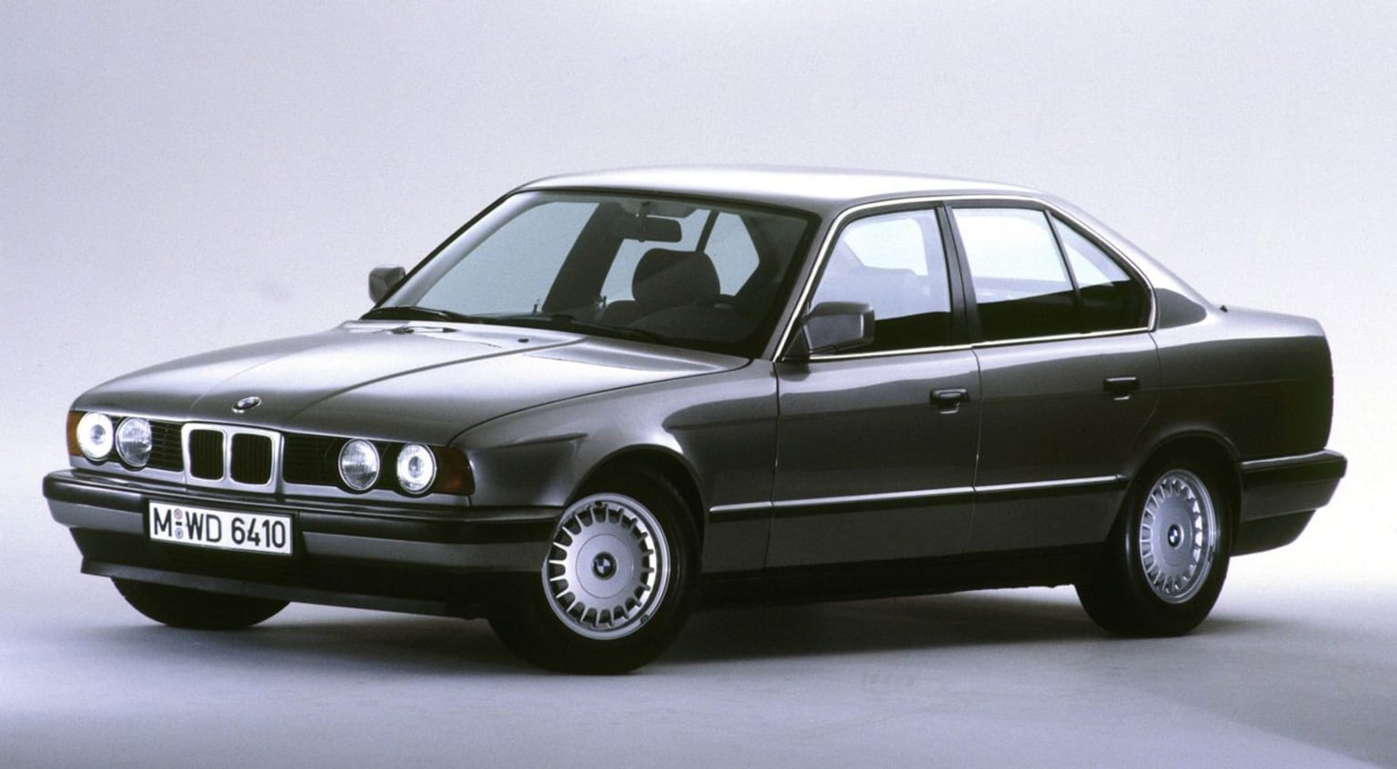 BMW Série 5 « E34 » : performante et abordable !