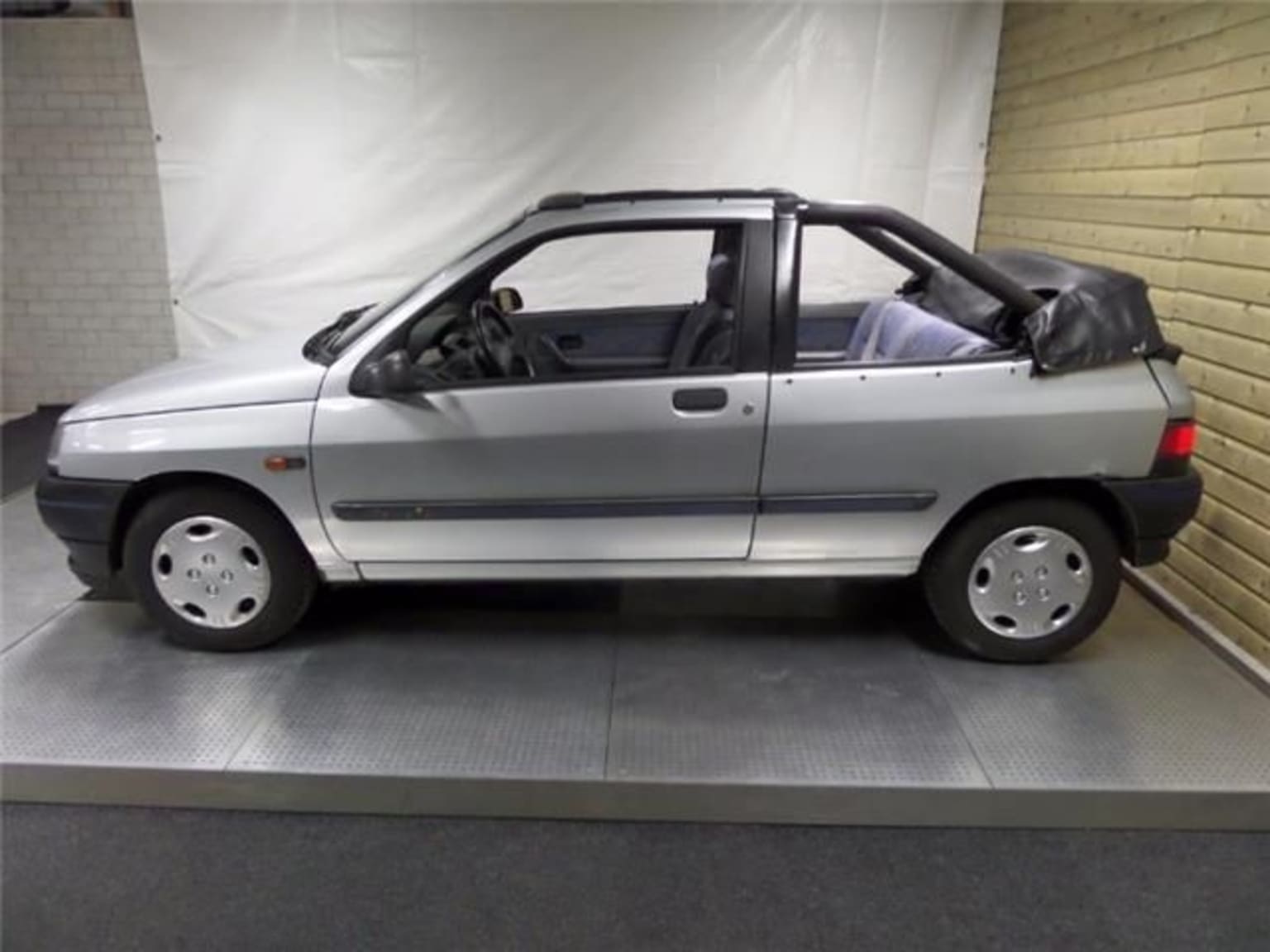 Renault Clio Sunshine Elia : une rareté abordable !