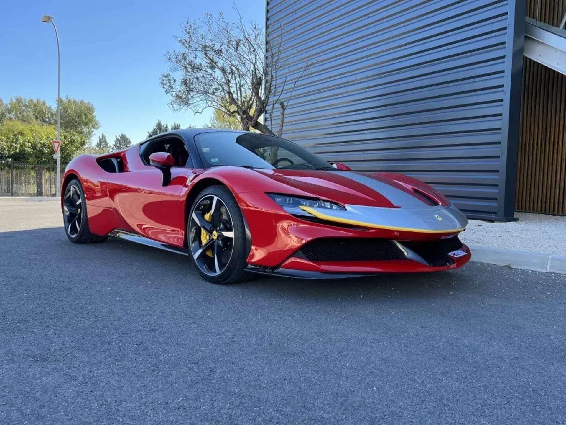 Ferrari Sf90
