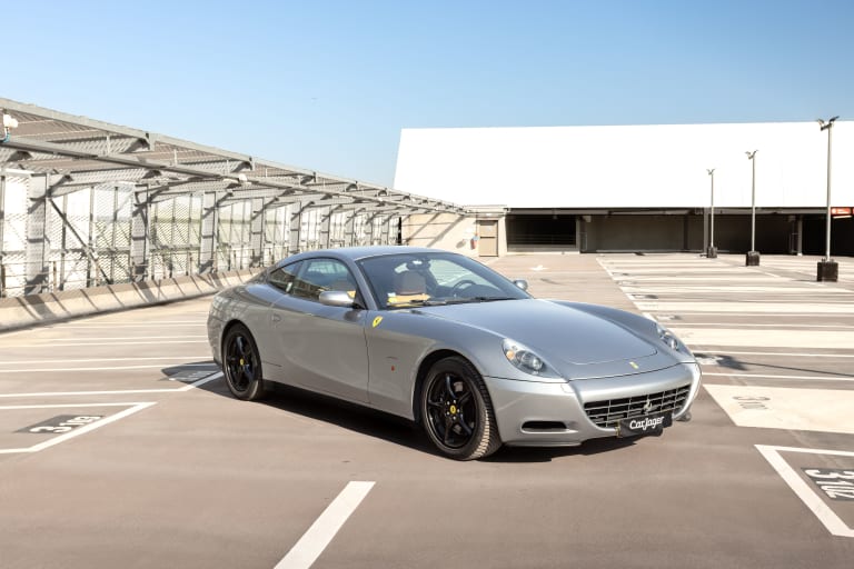 Personne n’en voulait : pourquoi cette Ferrari V12 devient une pépite