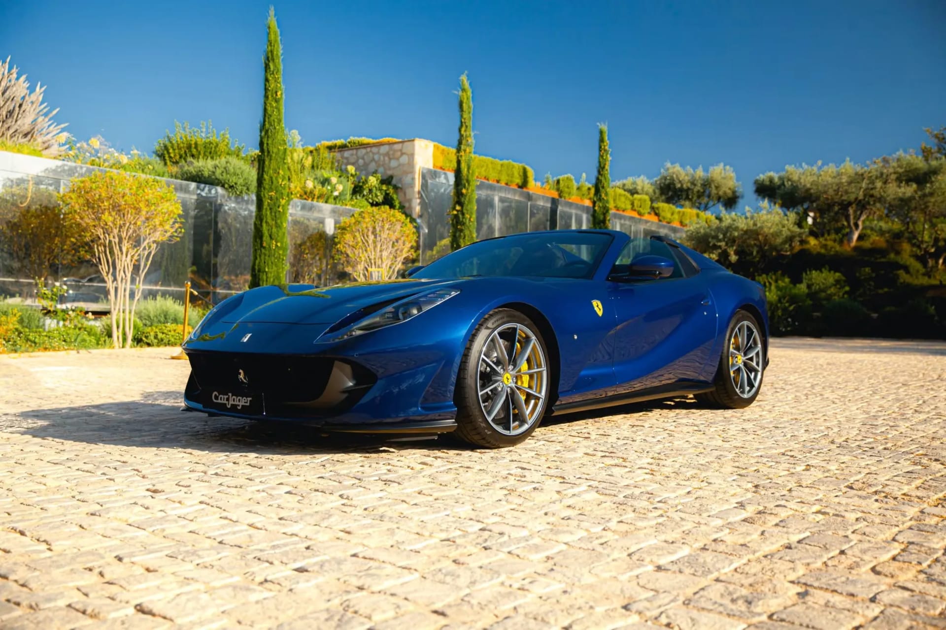 Ferrari 812