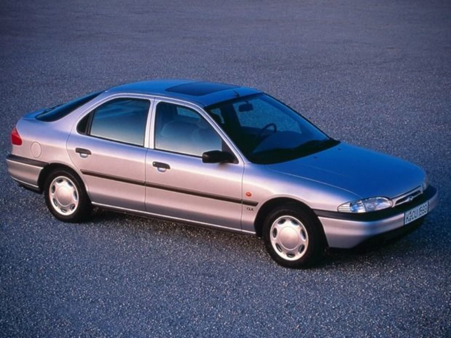 Pourquoi j’aime la Ford Mondeo Mk1