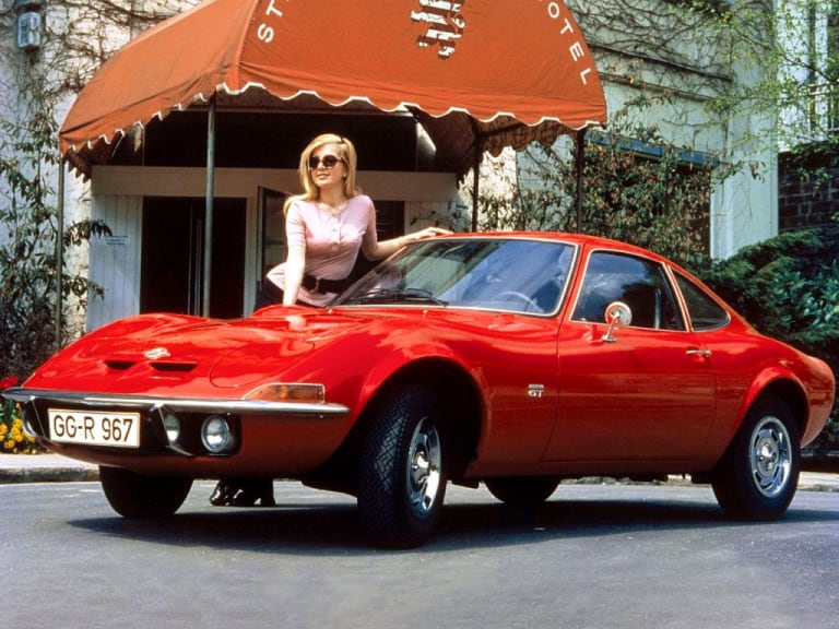 Opel GT : coupé allemand, succès américain, carrosserie française