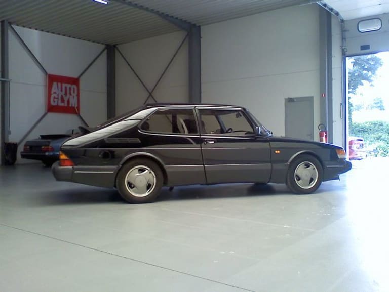 Saab 900 GT Aero : doublement Boîtier Rouge !