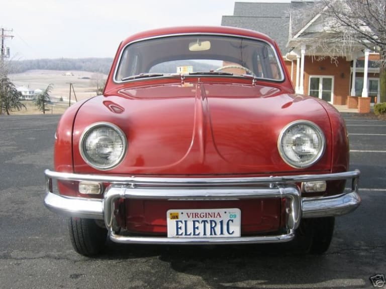 Henney Kilowatt : une Dauphine ricaine et électrique !