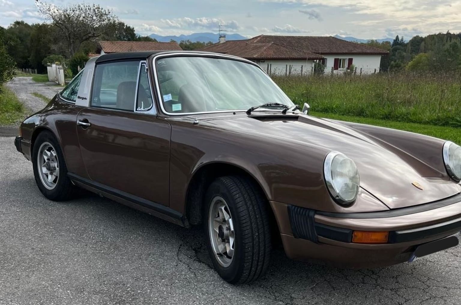 911 2.7 Targa 1974 : L'icône intemporelle à ciel ouvert