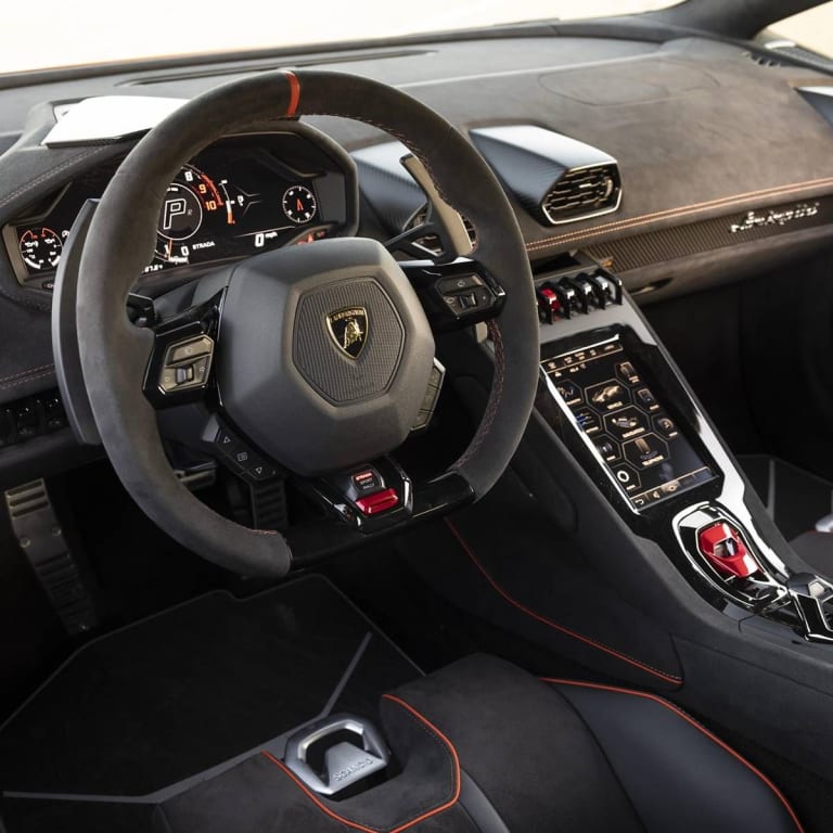 Interior.jpg