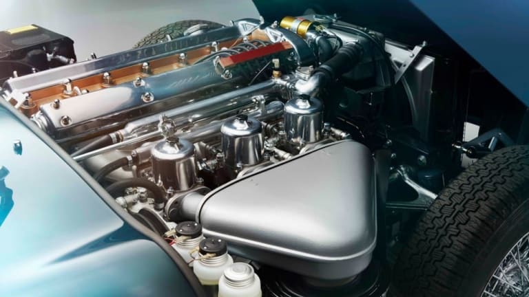 JAGUAR_Type_E-Commemorative_15.jpg