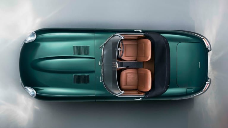 JAGUAR_Type_E-Commemorative_2.jpg