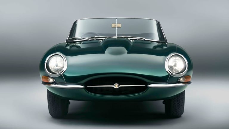 JAGUAR_Type_E-Commemorative_5.jpg