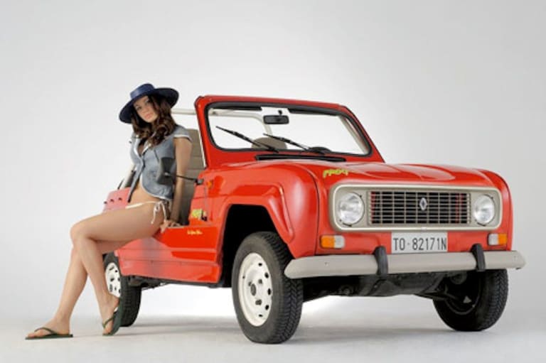 Car Système Renault JP4 : la voiture des copines
