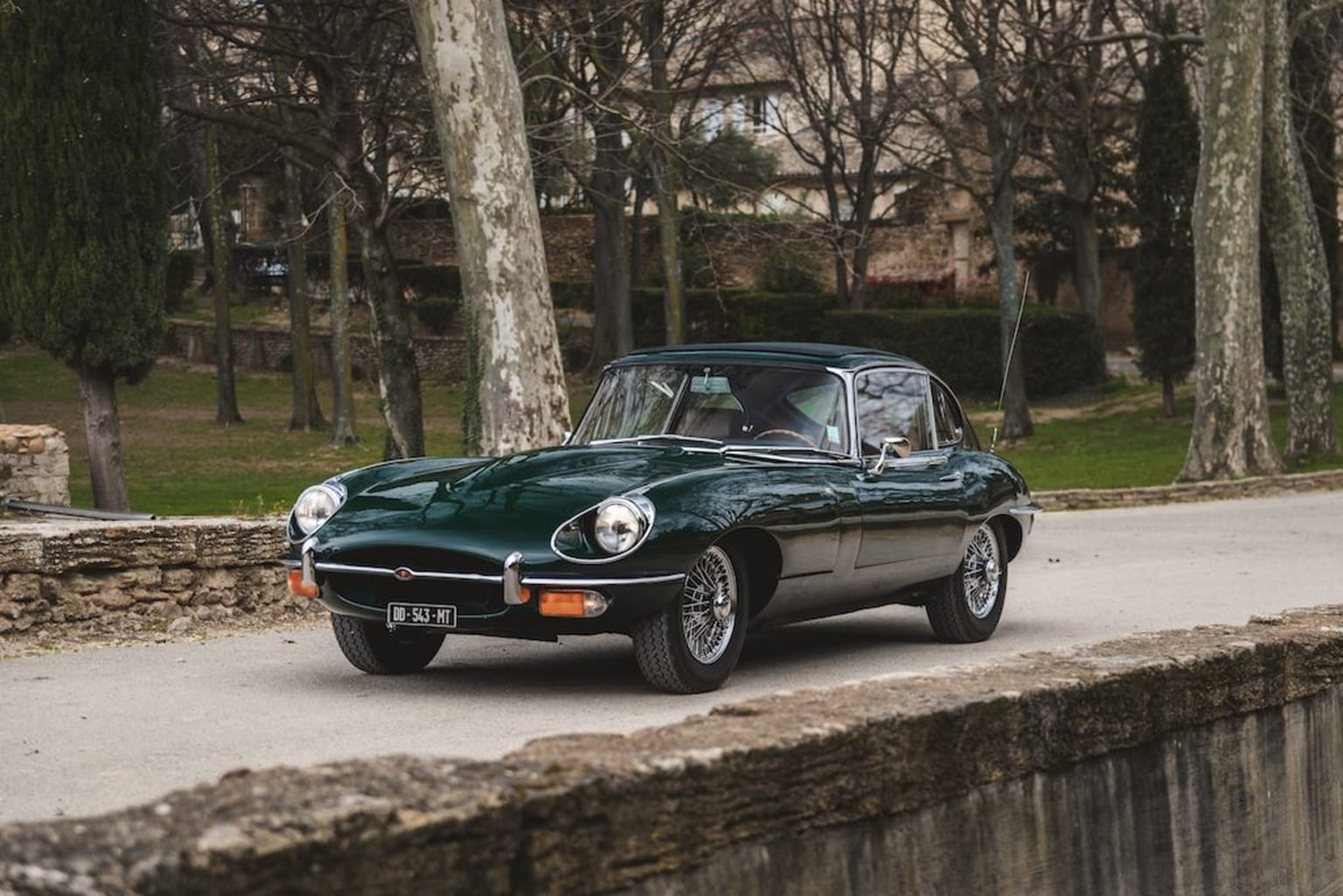 Jaguar Type E coupé 2+2 série II 1970 : un collector pour toute la famille